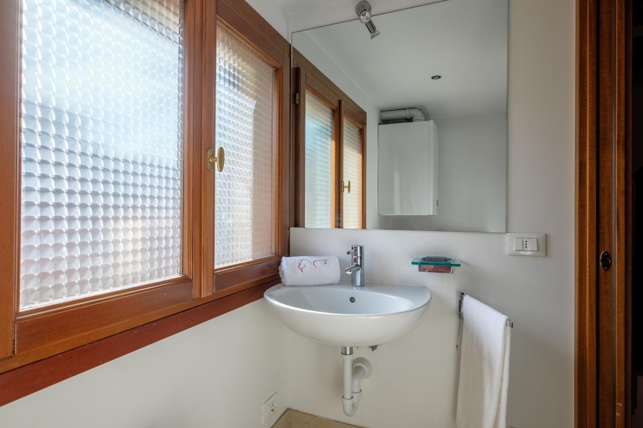 The Lion'S House Apt4 Венеция Экстерьер фото